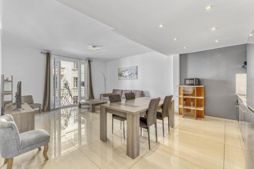 Spacious 2 Bed - 5 mn du Palais - Calme - Balcon