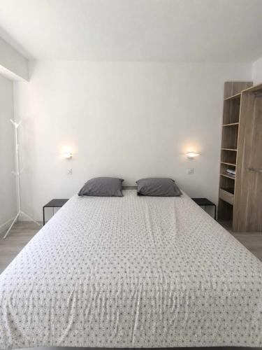 Charming Apartment with Terrace & Secure Parking