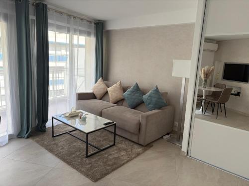 Studio élégant Cannes centre , proche croisette