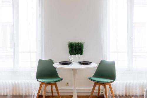 GuestReady - Bright Parisian Charm