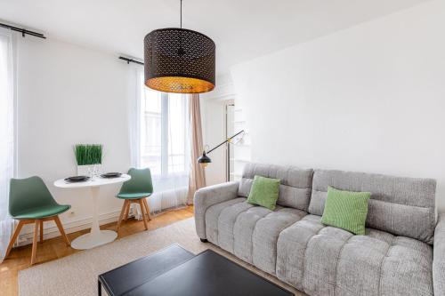 GuestReady - Bright Parisian Charm