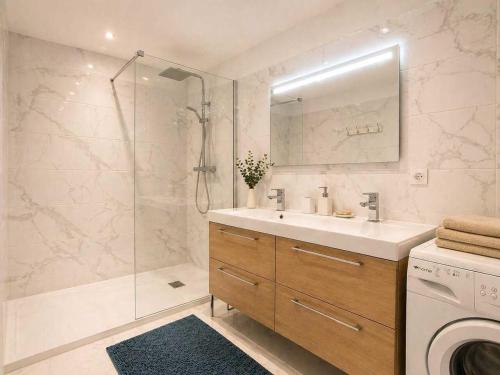 Charming Apartment with Terrace & Secure Parking