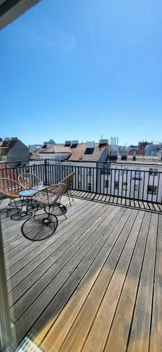 SkySuite Holiday Home