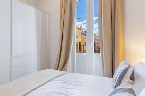 Atenea Deluxe Apartment