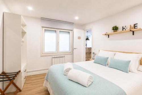 Foto Luxury Old Town Apartment - Terrace and Private Parking 2