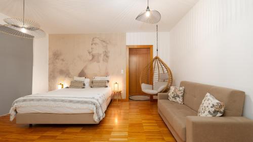 The Loft by LovelyStay