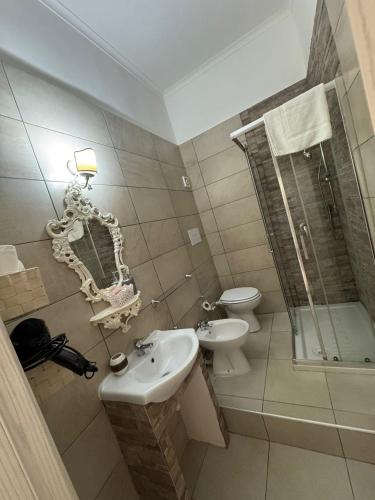 Casa Dora Apartment in Naples Hystorical city center