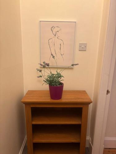 Charming Old Schoolhouse Apartment in Dean Village photo 9