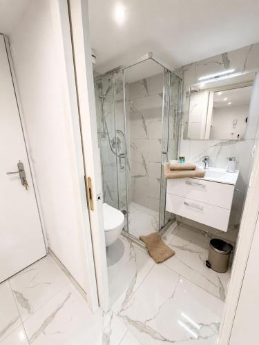 Apartment 1 min to Beach Near Monaco - Air Conditioning WiFi