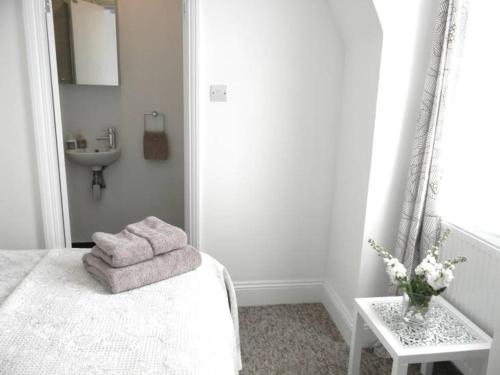 Un baño de Boutique Accommodation
