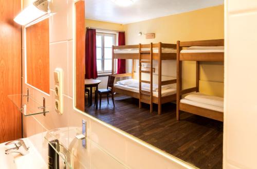 Euro Youth Hotel Munich Image