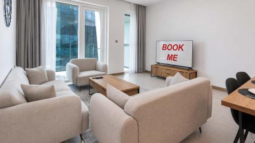 Free housekeeping visits during your stay - StayShort - Luxury 2 Bedroom Retreat in Business Bay Sleeps 4