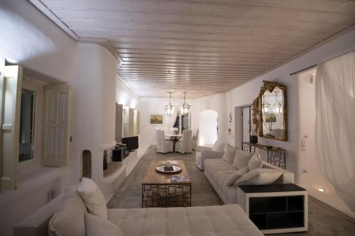 Theatron Villa Mykonos