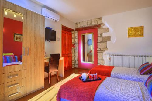 Posteľ alebo postele v izbe v ubytovaní Top Center Room & Apartment