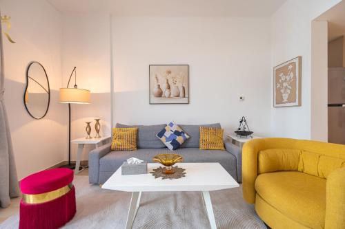Stylish 1BR Apartment with Balcony View in Yas Island