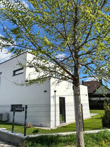 Foto Haus mit Garten bei Wien 1
