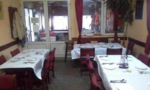 Restaurace v ubytování Guest house Mirijevski Konak