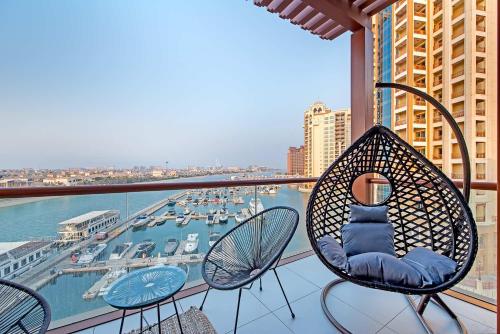 Free housekeeping visits during your stay - StayShort - Tranquil Studio with Unmatched Ocean Views in Palm