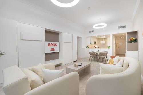 Free housekeeping visits during your stay - Stayshort - Refined 1 Bedroom Living in Sports City that Sleeps 4