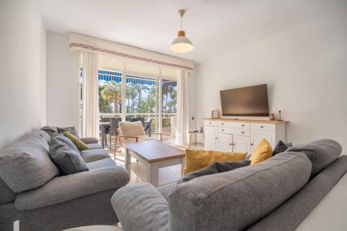 Costa Lago Garden - Los Alamos Beach Apartment