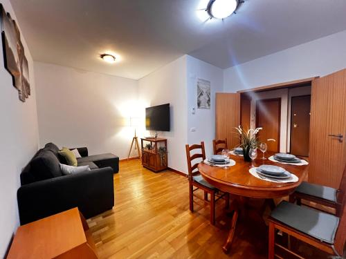 Simple & Comfortable Stay Near the Marina