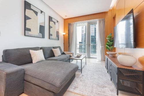 Free housekeeping visits during your stay - StayShort - Cozy & Comfortable 1BR in Business Bay