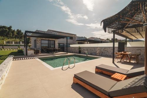 Four Stones Villas