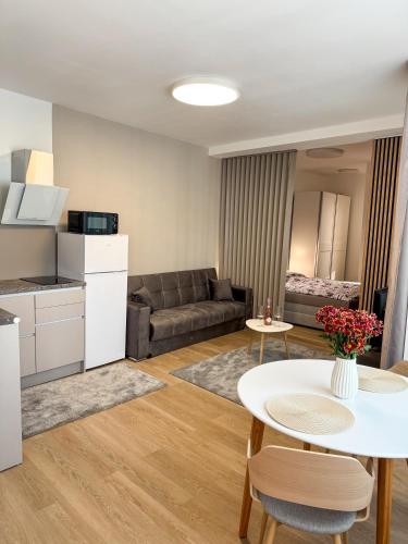 NEW Luxury Apartment in Old Town