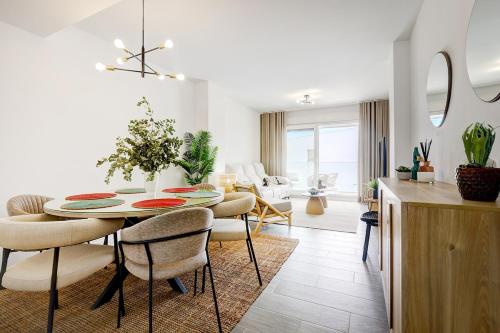 3 Bedroom Apartment with Pool Views Atica Estepona