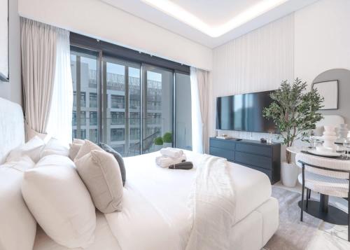 Free housekeeping visits during your stay - StayShort - Charming Studio Retreat in Meydan Perfect for 2