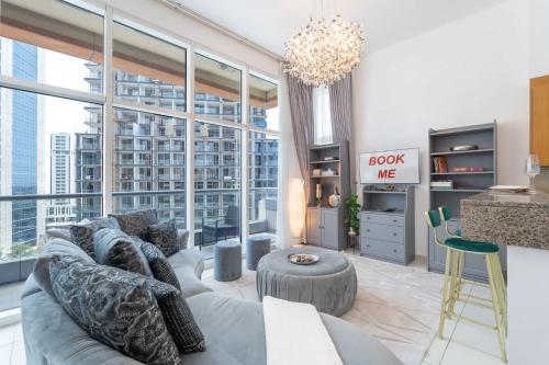 Free housekeeping visits during your stay - StayShort - Dazzling Studio in Business Bay with Stunning Views