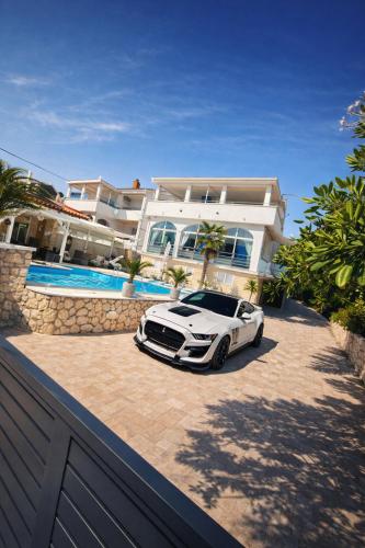 Apartments Sun Dance 2 with heated Pool