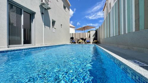 Alfarroba - Heated Pool - 10 Pax - Quarteira