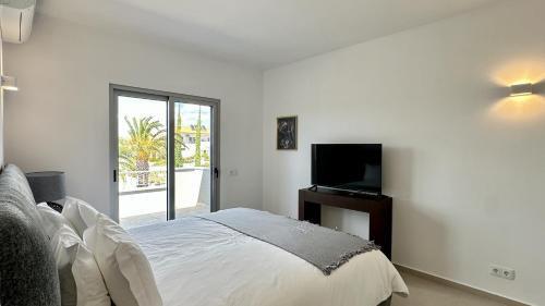 Alfarroba - Heated Pool - 10 Pax - Quarteira