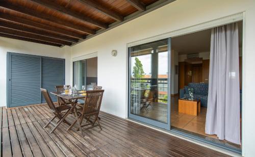 B05 - Hill Rise Marina Apartment