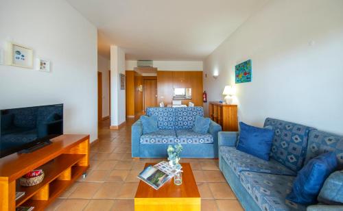B05 - Hill Rise Marina Apartment