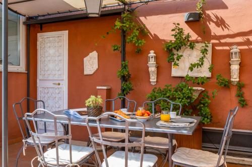 TreasureRome Spanish Steps Terrace