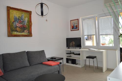 Two bedroom apartment Romeo with hot tub and sea view