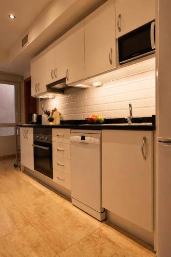 Valdes City Center Alicante by NRAS