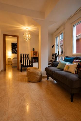 Valdes City Center Alicante by NRAS