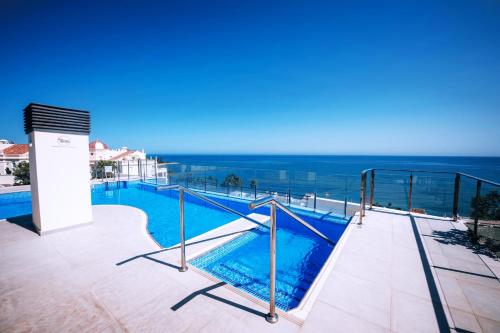 Luxury Groundfloor Private Jacuzzi - EHHouse photo 13