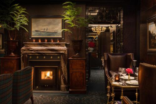 100 Princes Street photo 36