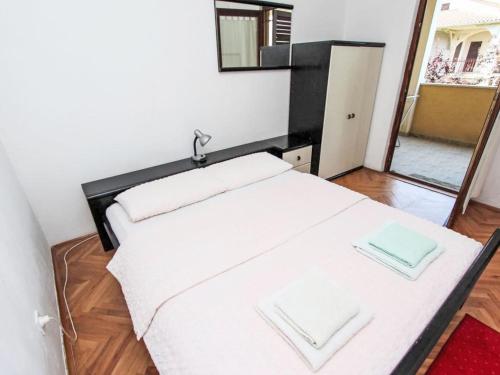 Apartment Ap Lora 3 by Interhome