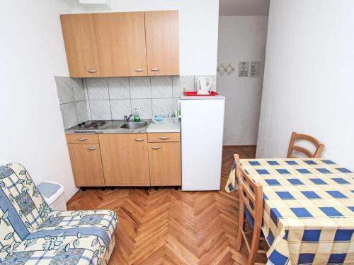 Apartment Ap Lora 3 by Interhome