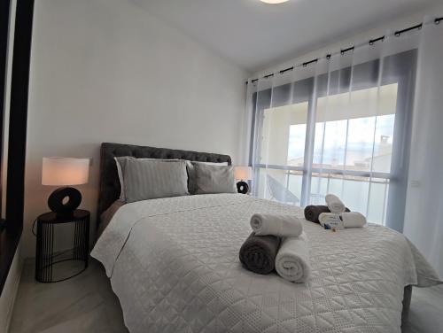 Luxury Groundfloor Private Jacuzzi - EHHouse photo 14