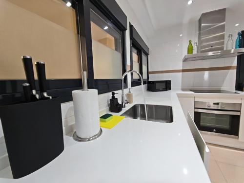 Luxury Groundfloor Private Jacuzzi - EHHouse photo 39