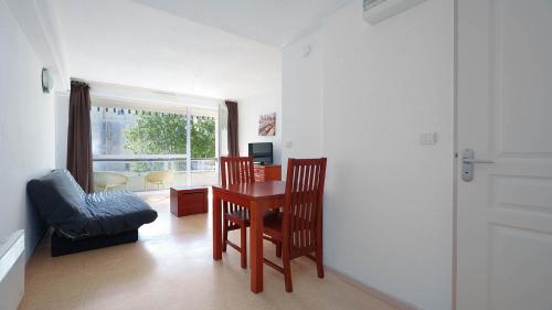 Saint Clair N 210 ST2
