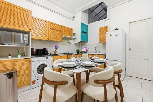 Modern Paris 2BR Apartment-Central Stay with Netflix