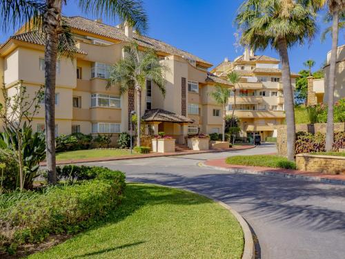 Cubo's Luxury Golf Apartment Marbella & Parking