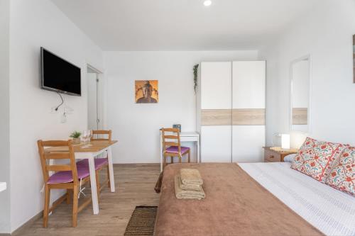 Céntrico Ático con Terraza Privada